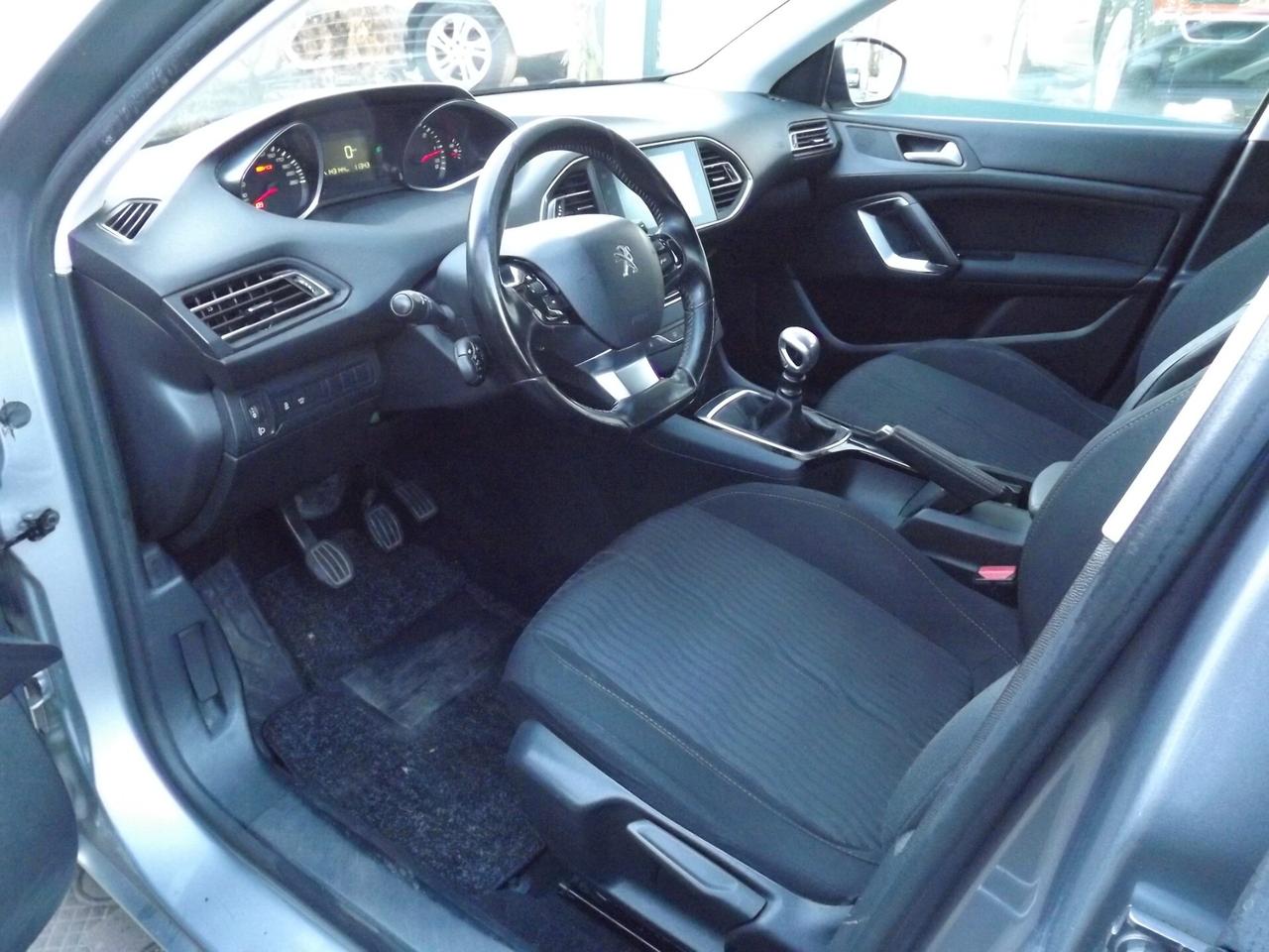 Peugeot 308 BlueHDi 120 S&S SW Allure