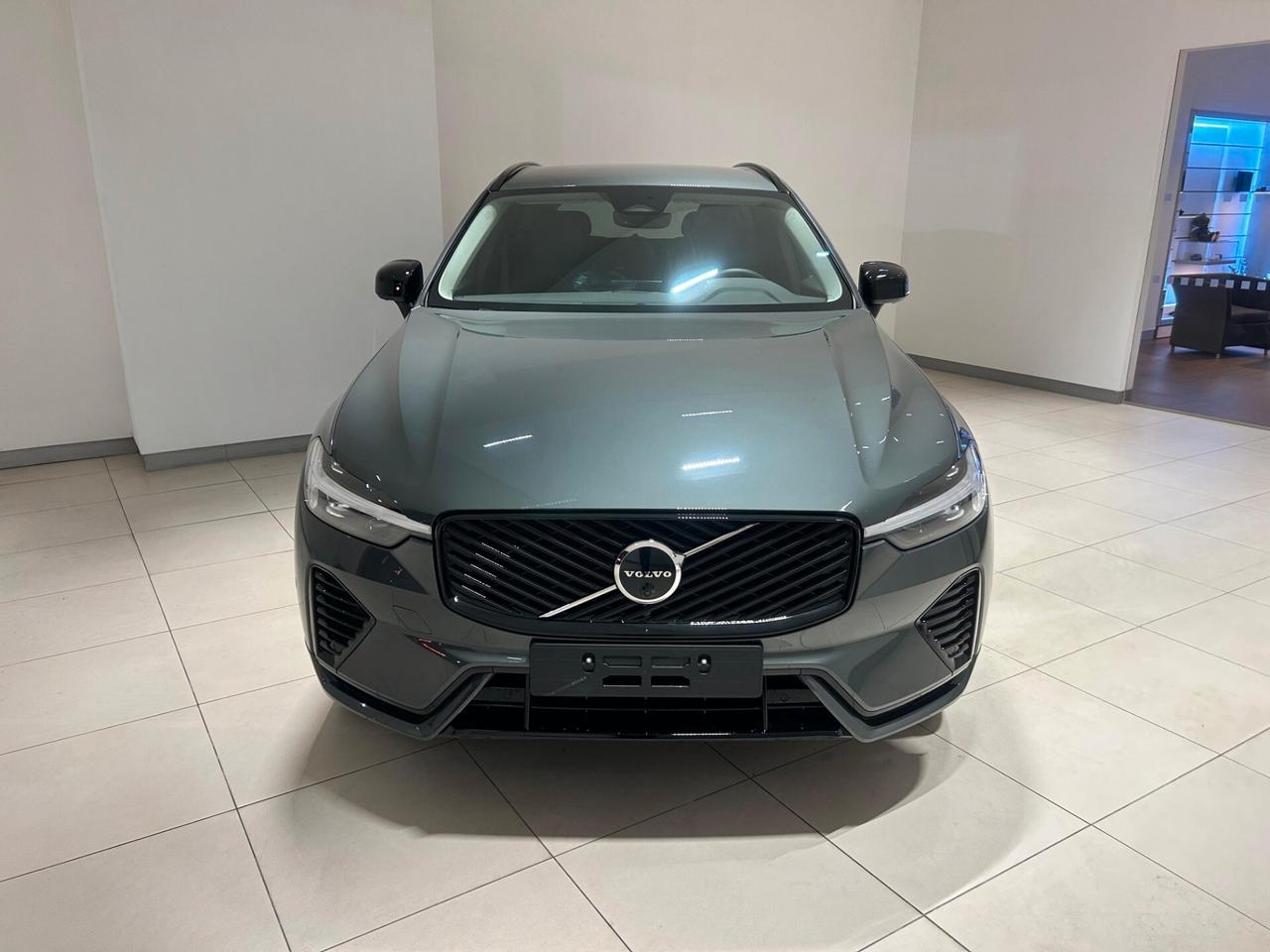 Volvo XC 60 B5 AWD aut. Plus Dark *Anche Autocarro N1*