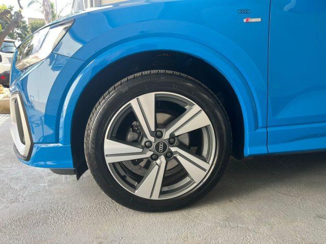 AUDI Q2 30 TDI S line Edition