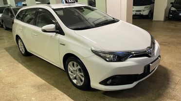 Toyota Auris Touring Sports 1.8 Hybrid Business (Taxi)