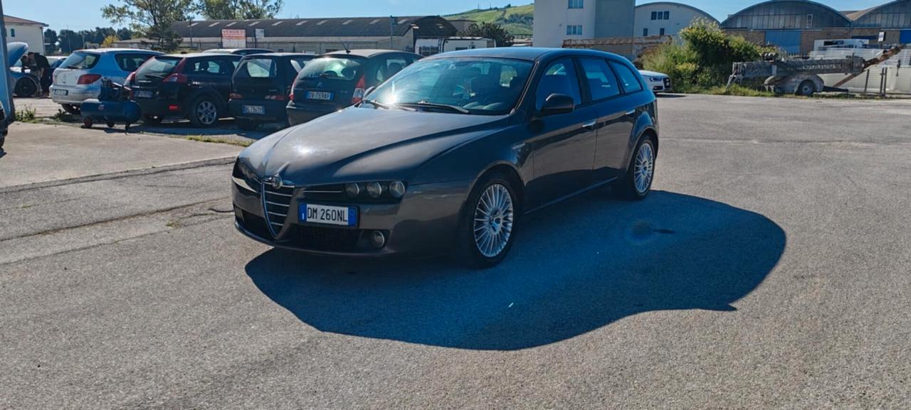 Alfa Romeo 159 1.9 JTDm 16V Sportwagon Exclusive Q-Tronic