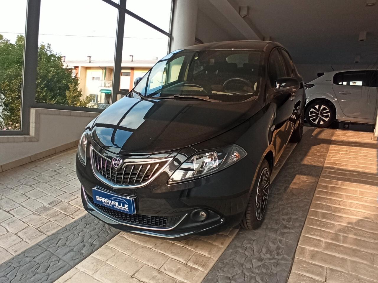 Lancia Ypsilon 1.0 FireFly 5 porte S&S Hybrid Ecochic Gold