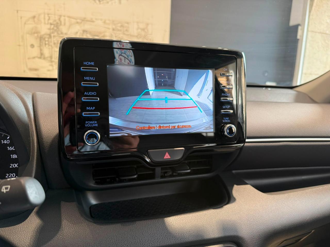 Toyota Yaris 1.5 Hybrid 5 porte Business