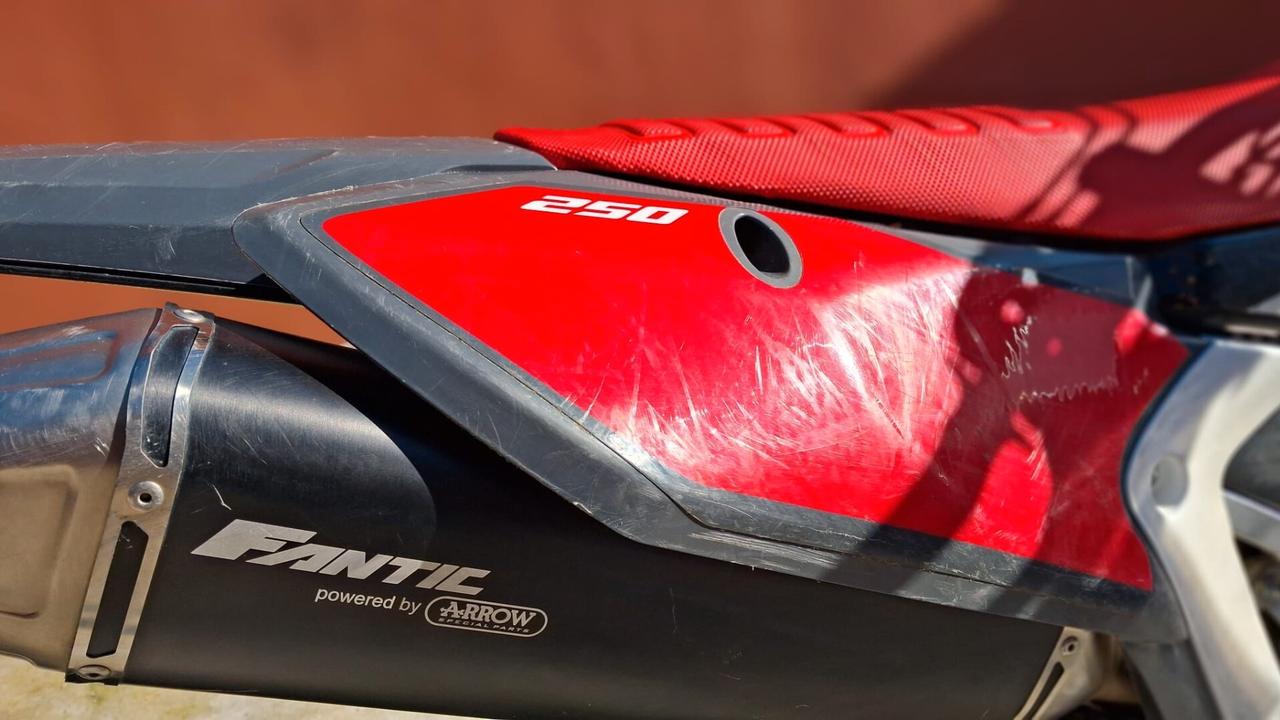 Fantic Motor XEF 250 ENDURO SIX DAYS