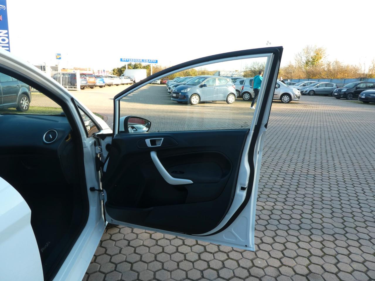 Ford Fiesta 1.4 5p. Bz.- GPL Titanium OK NEOPATENTATI