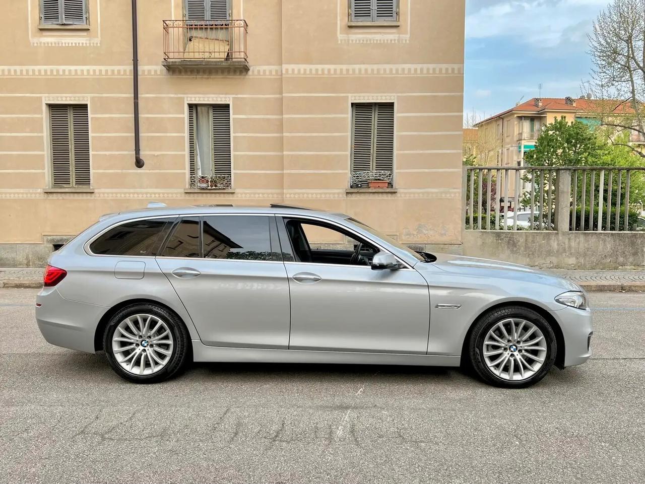Bmw 520 520d xDrive Touring Luxury