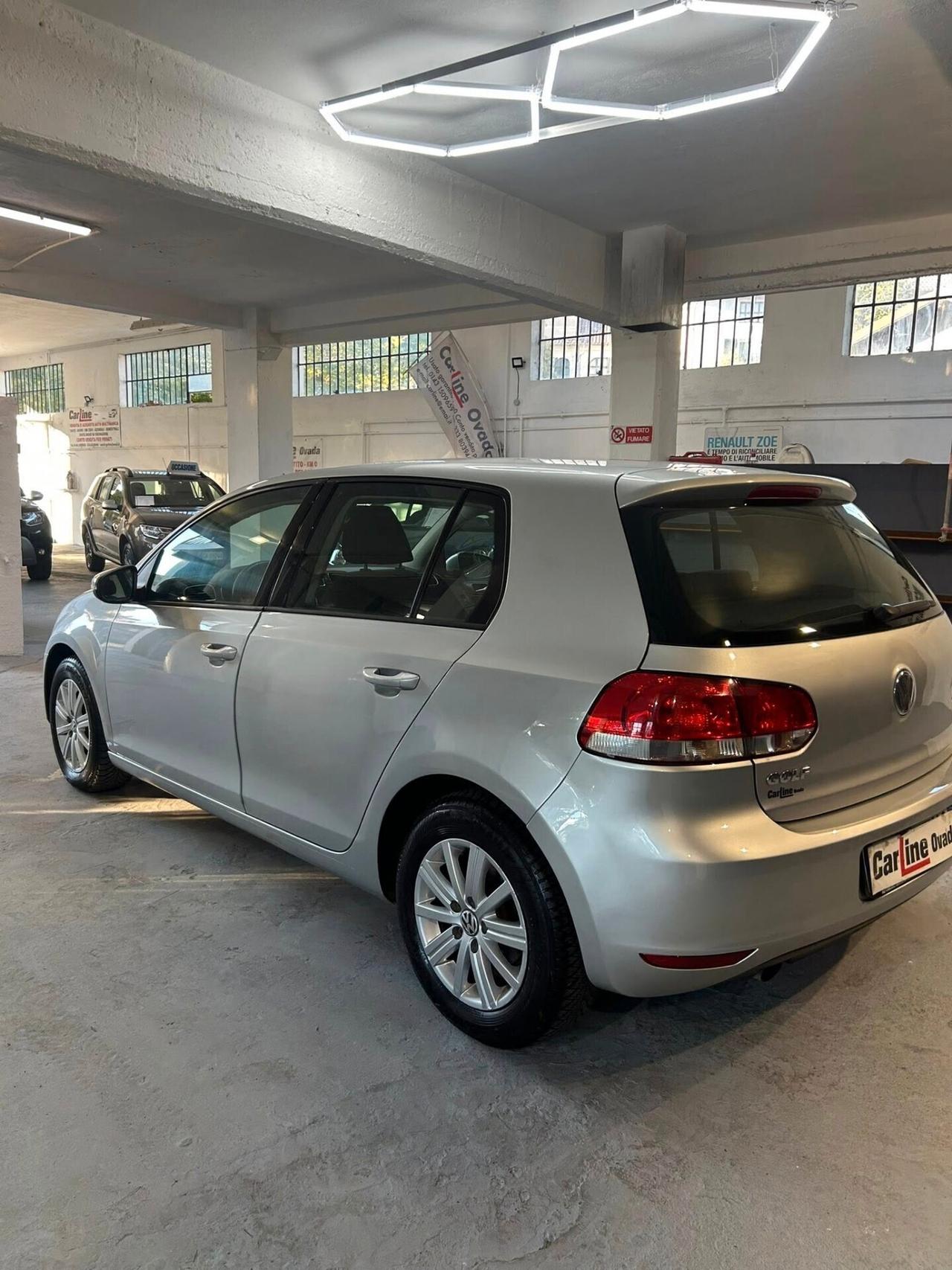Volkswagen Golf 1.6 Comfortline DISTR FATTA - 2012