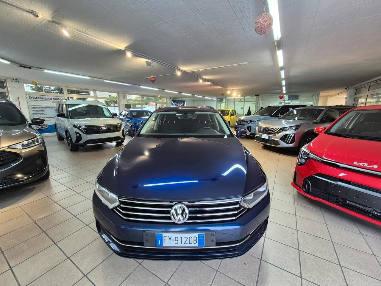 Volkswagen Passat Variant 1.6 TDI SCR DSG Business BMT