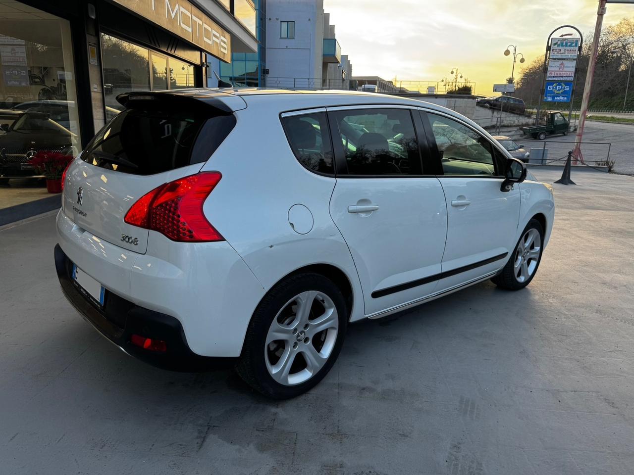 Peugeot 3008 DIESEL HYbrid4