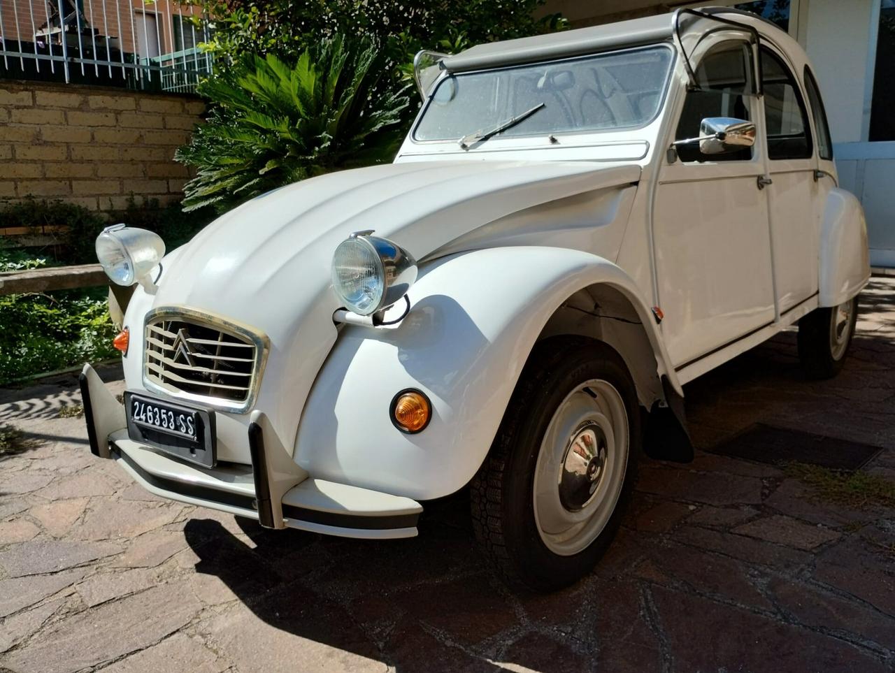 Citroen 2CV 6 Special