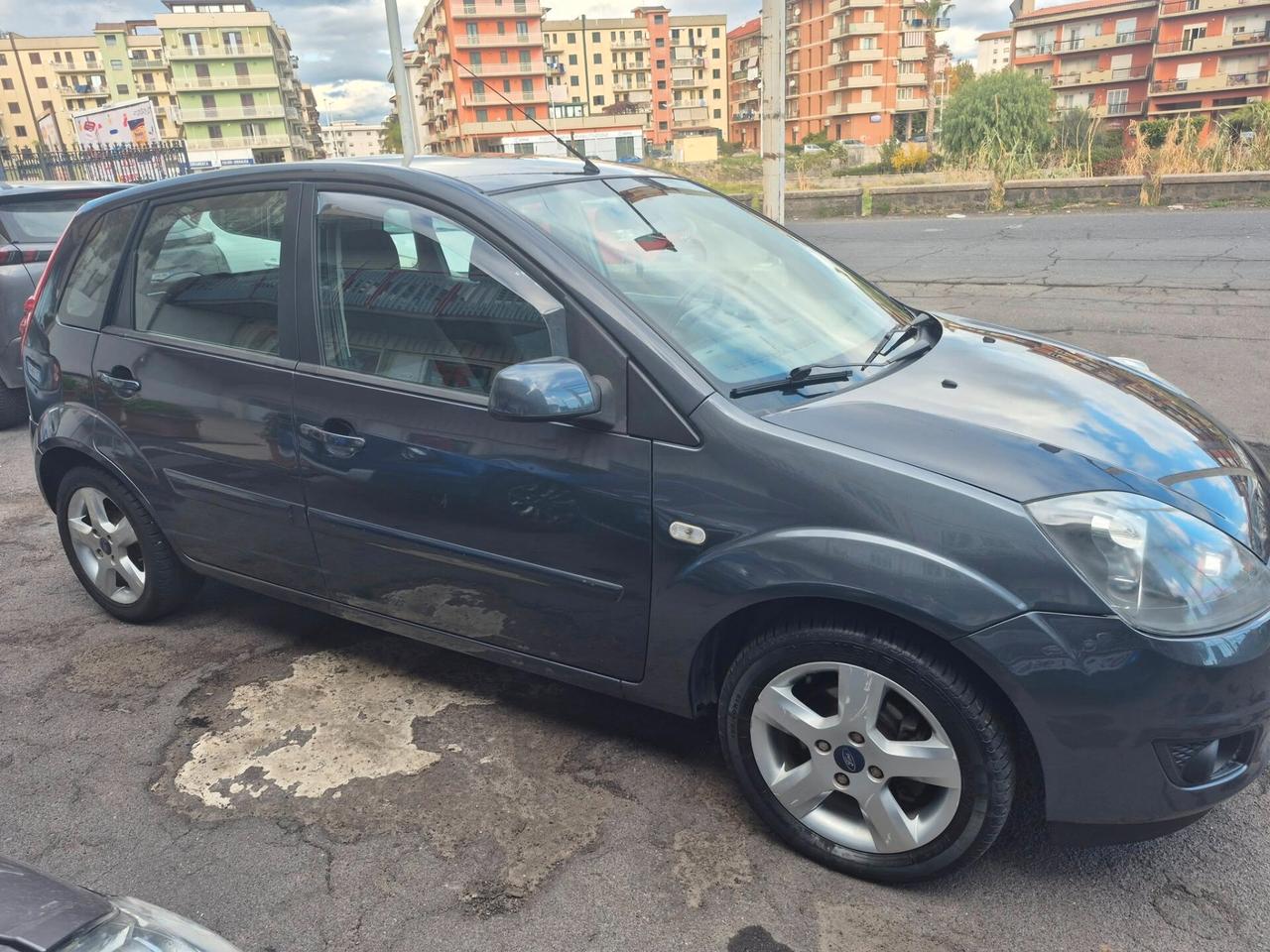 Ford Fiesta 1.4 TDCi 5p. Titanium