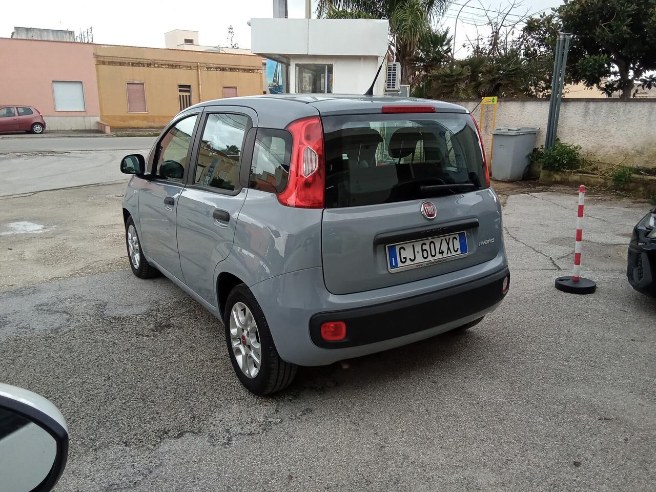 Fiat Panda 1.0 S&S Hybrid 70CV