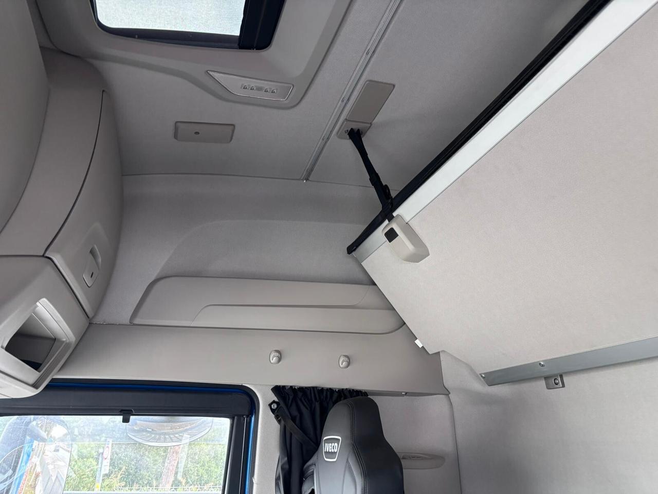 Iveco S Way 440AS49 trattore stradale