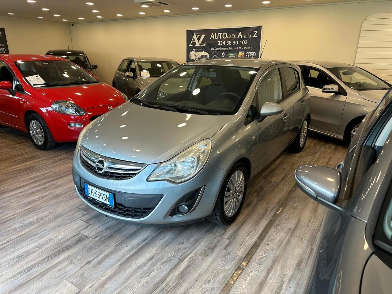 Opel Corsa 1.2 5 porte Cosmo
