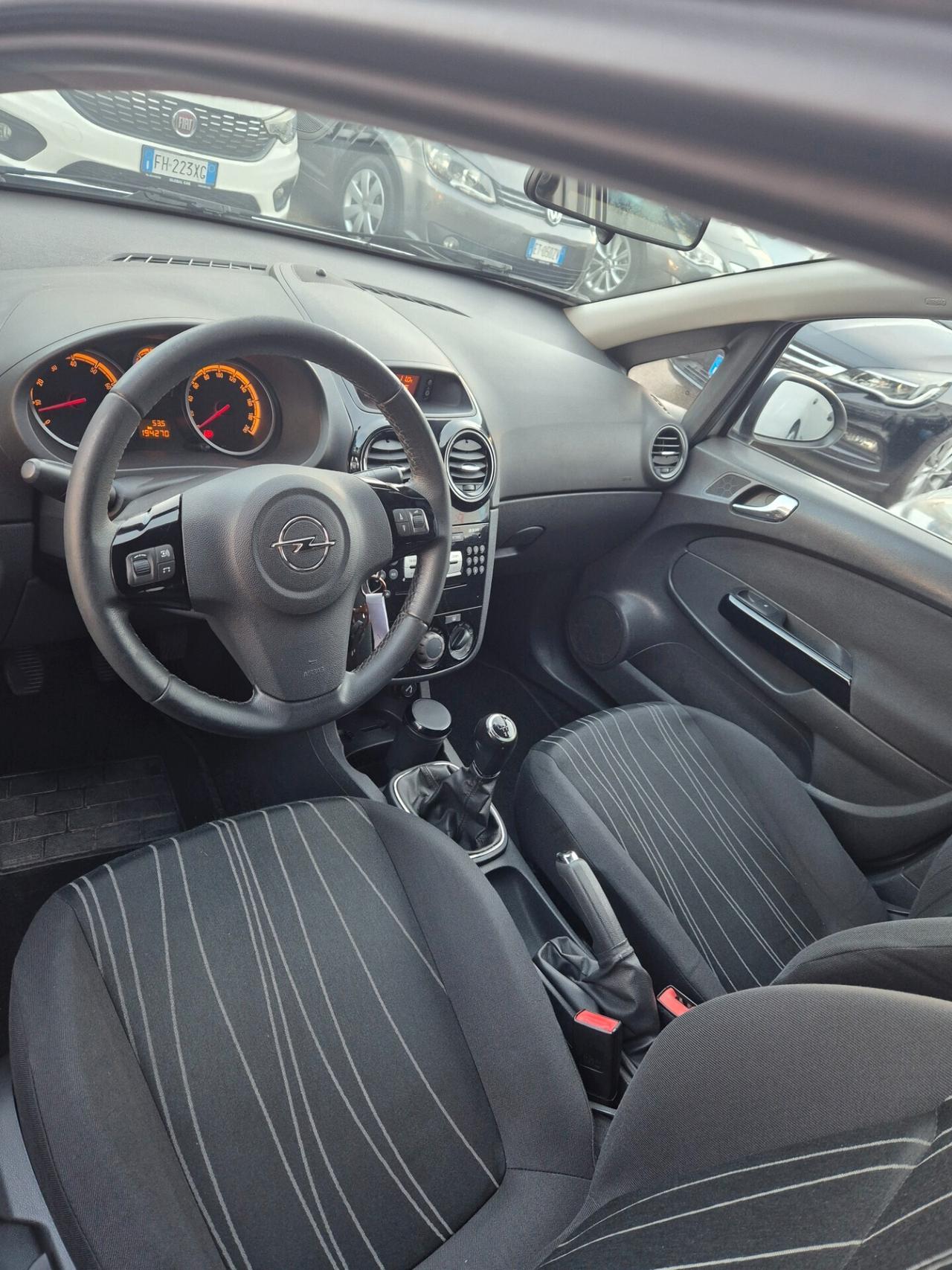 Opel Corsa 1.2 5 porte Cosmo EURO 5 2011