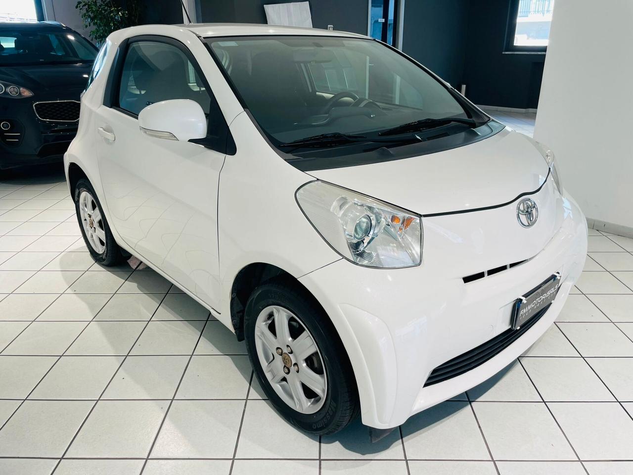 Toyota iQ 1.0 Sol