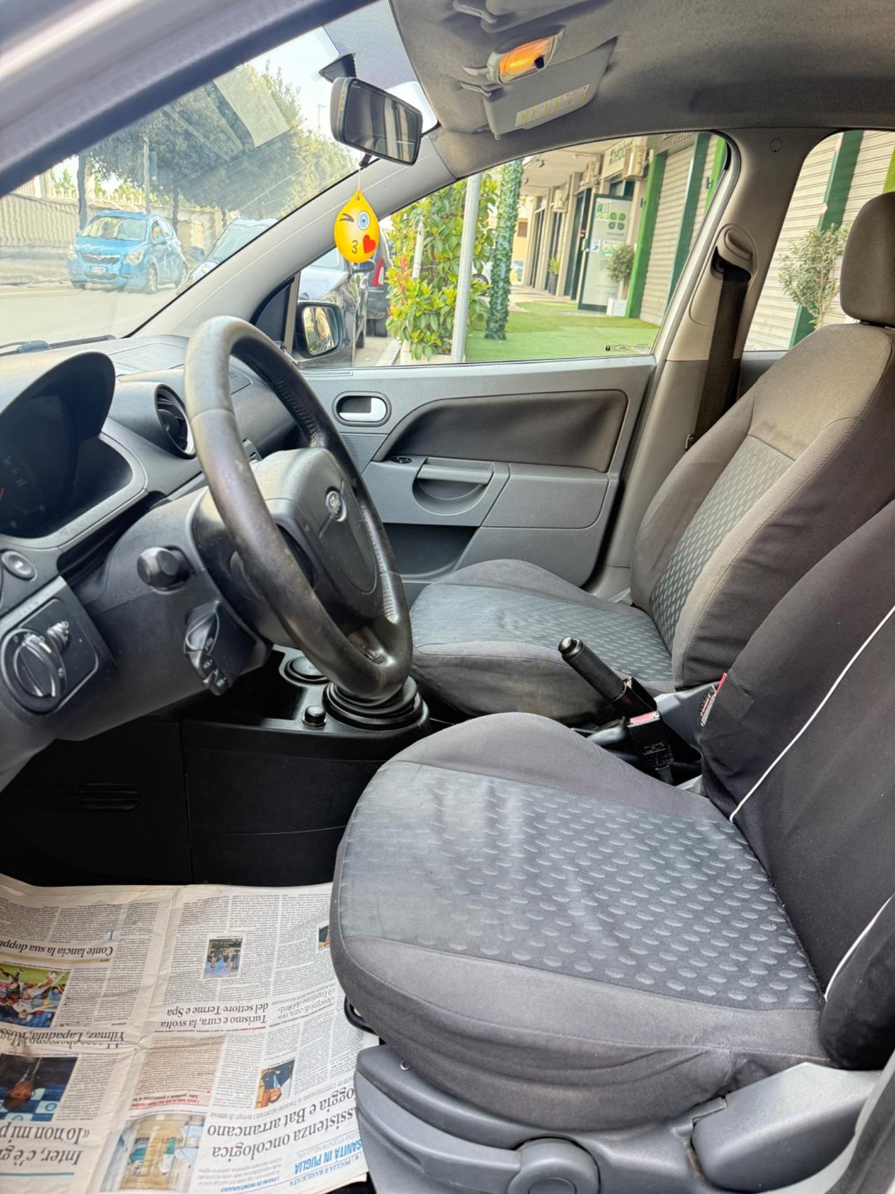 Ford Fiesta 1.4 TDCi 5p. Ghia