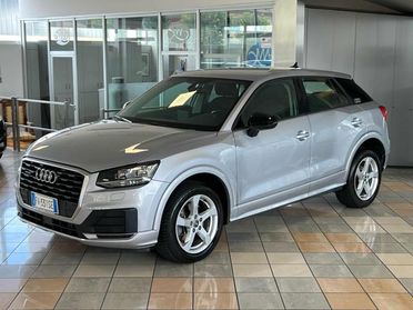 AUDI Q2 35 TDI quattro S tronic Business