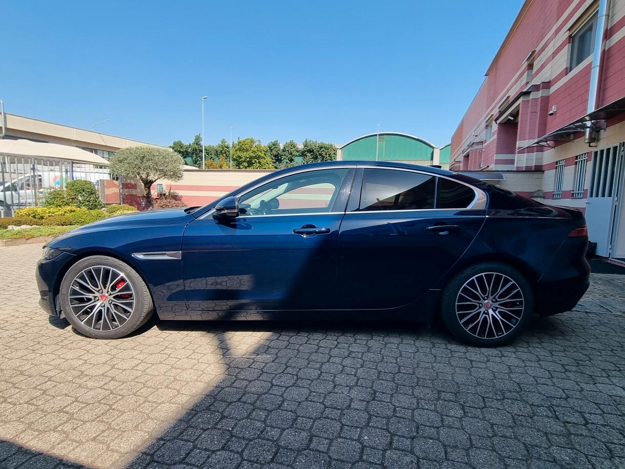 Jaguar XE 2.0 D 204 CV aut. SE