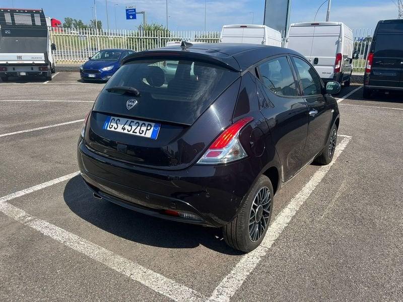Lancia Ypsilon Ypsilon 1.0 FireFly 5 porte S&S Hybrid Platino