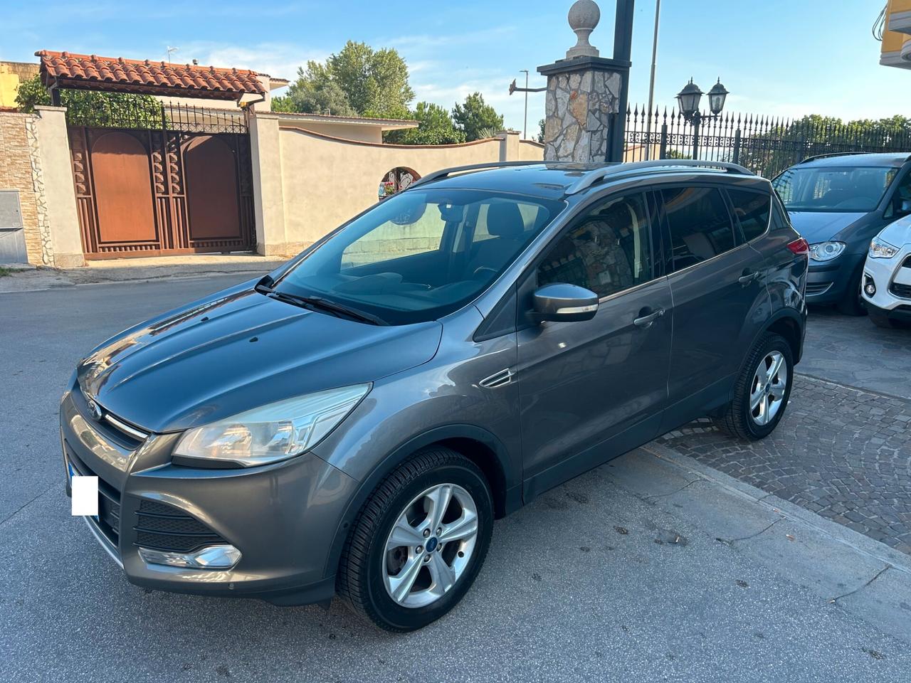 Ford Kuga 2.0 TDCI 140 CV 4WD Titanium
