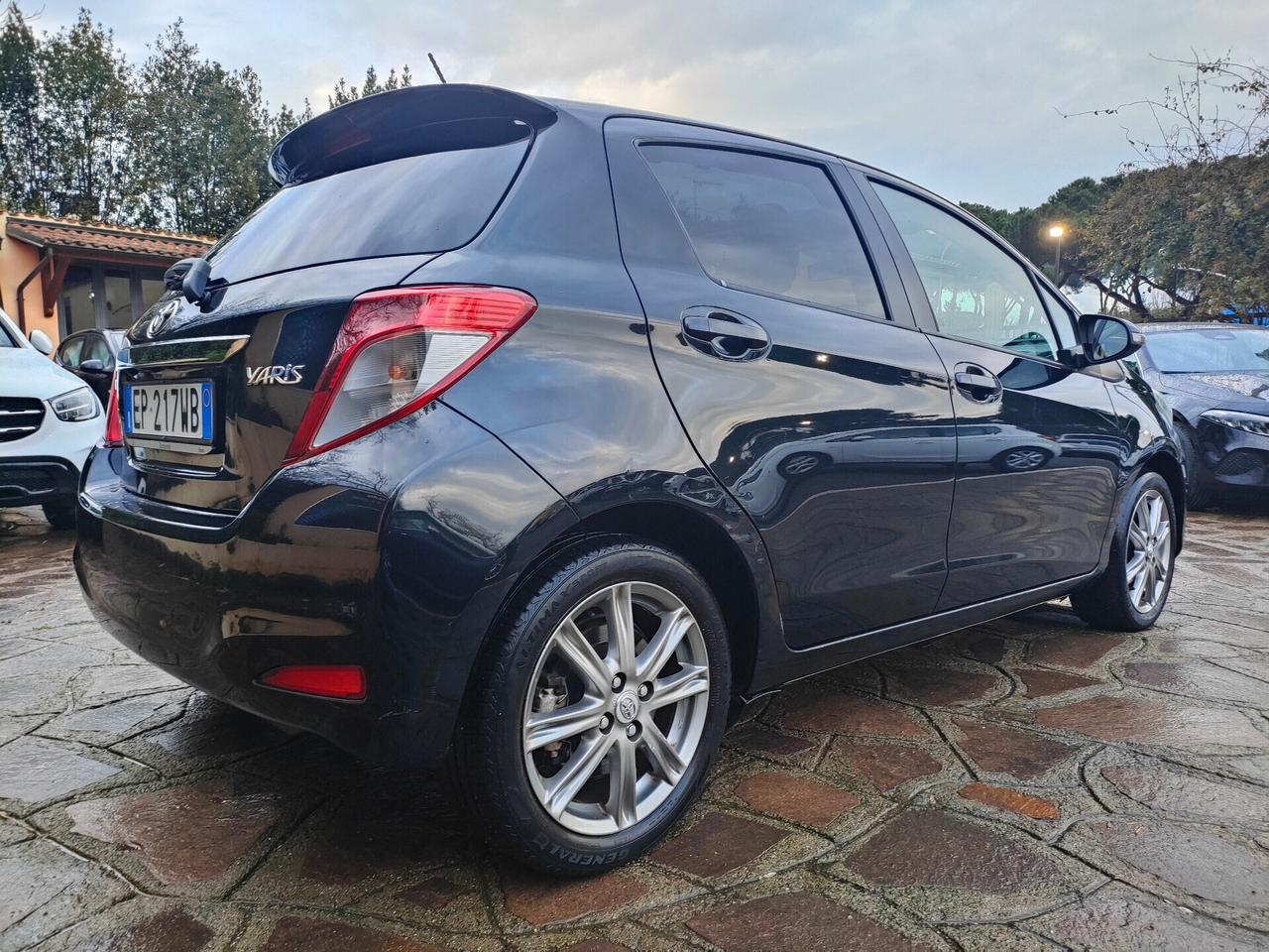 Toyota Yaris 1.3 5 porte Active