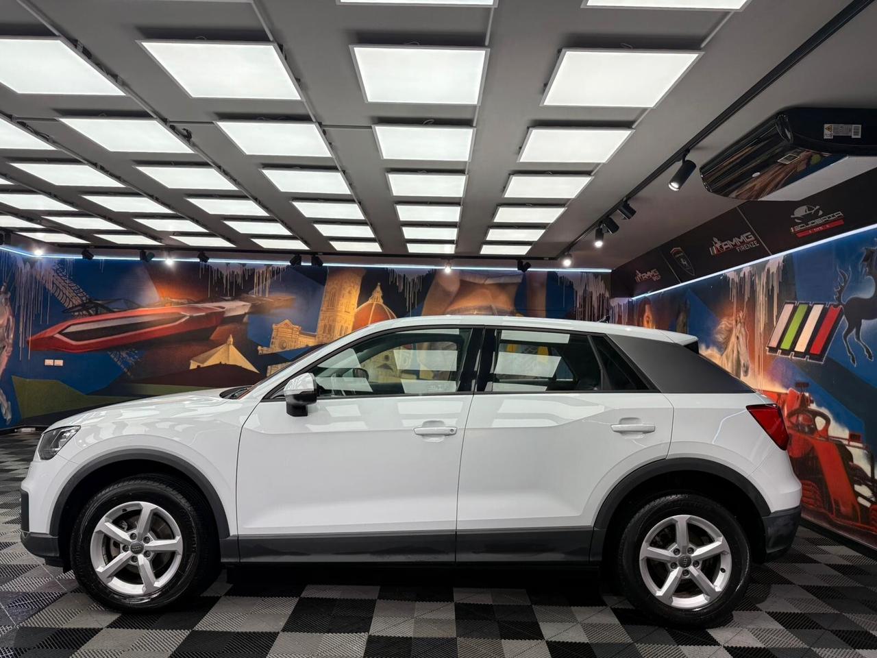 Audi Q2 30 TDI S tronic Business (645)