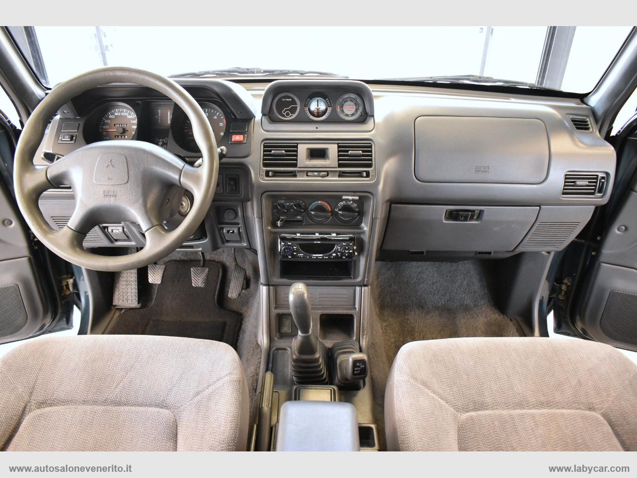 MITSUBISHI Pajero 2.5 TDI 3p. GLX Autocarro