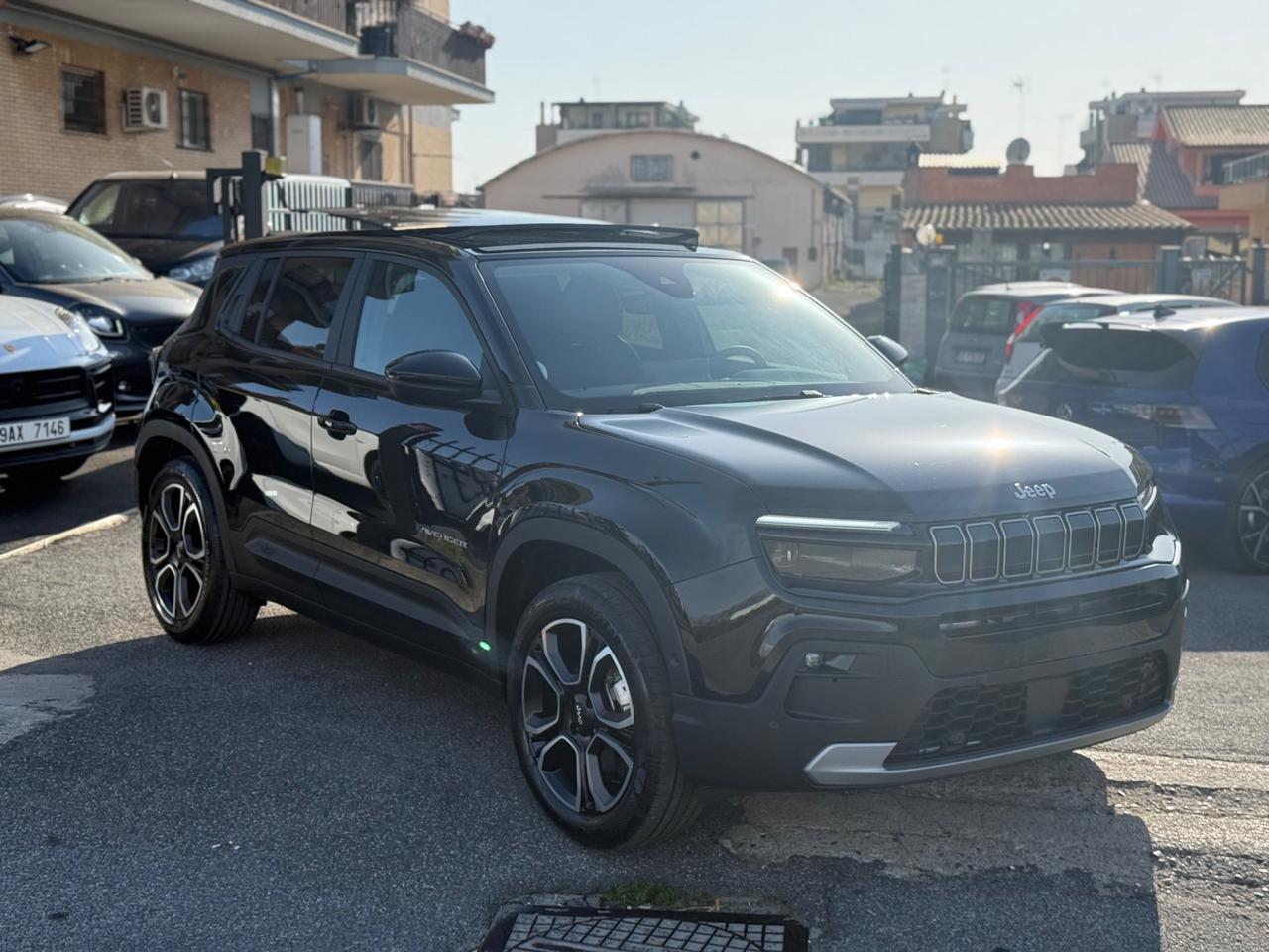 Jeep Avenger 1.2 turbo e-hybrid mhev Summit 110cv edct6 TETTO