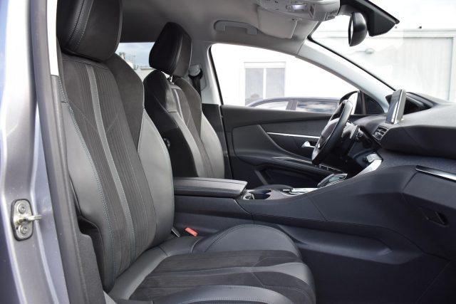 PEUGEOT 5008 BlueHDi 130 S&S EAT8 Crossway