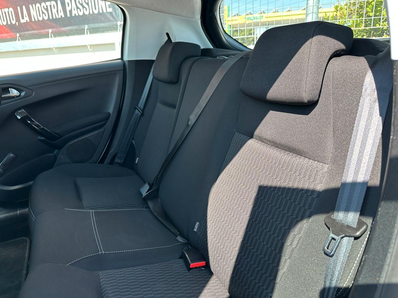 Peugeot 208 1.5 BlueHDi 75CV Allure