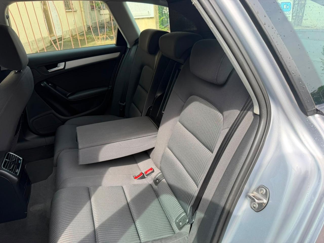 Audi A4 Avant 2.0 TDI clean diesel Business Plus
