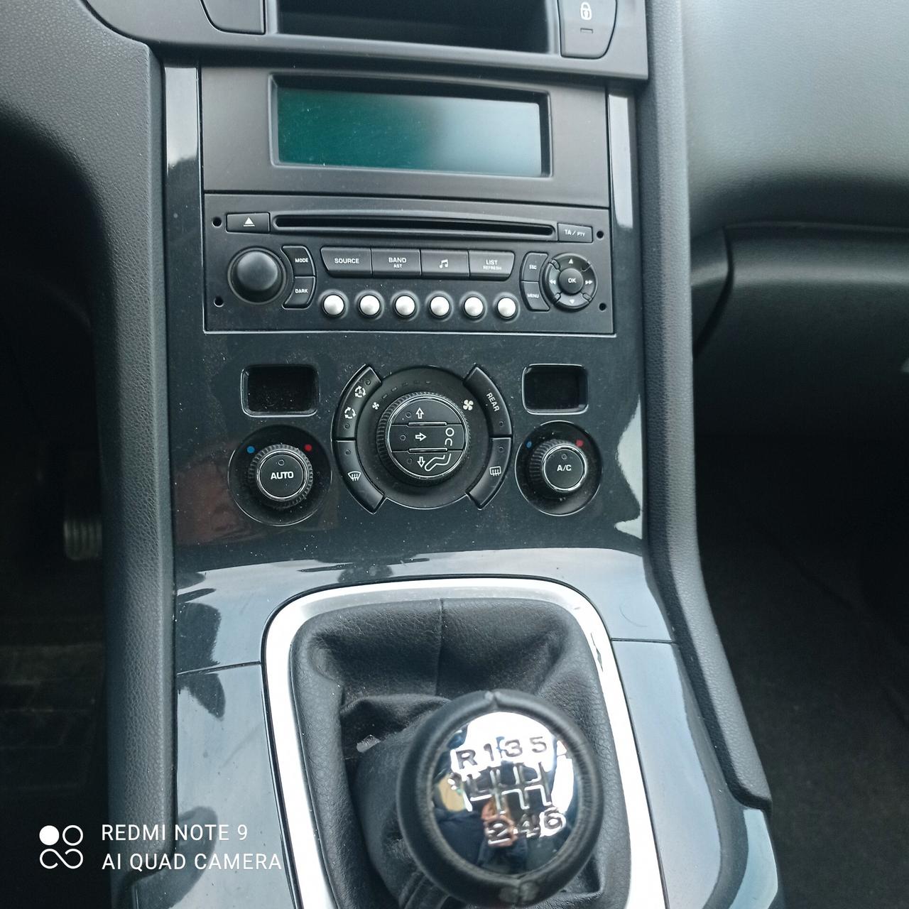 Peugeot 5008 1.6 HDi 112CV Business