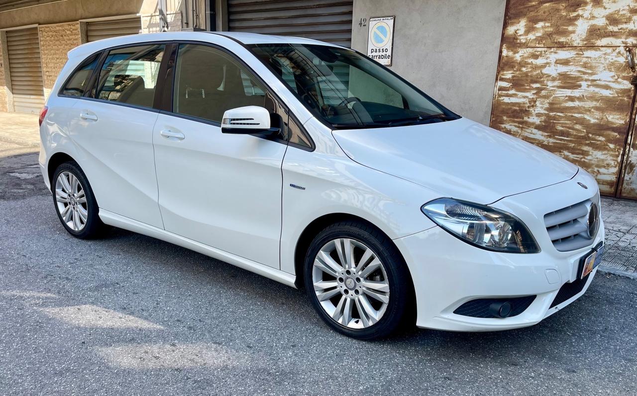 Mercedes-benz B 180 CDI BlueEFFICIENCY Executive