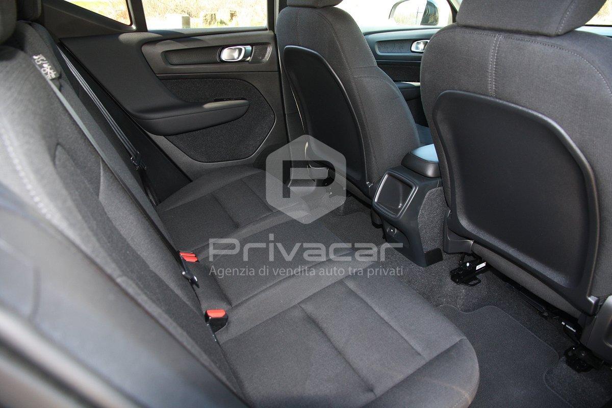 VOLVO XC40 T2 Geartronic Momentum