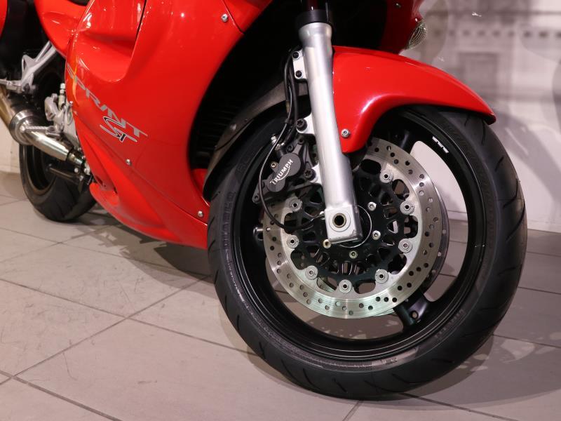 Triumph Sprint 955 ST