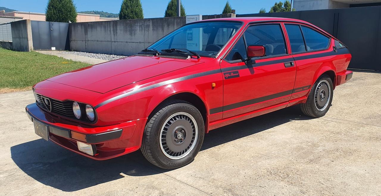 Alfa Romeo GTV GRAND PRIX