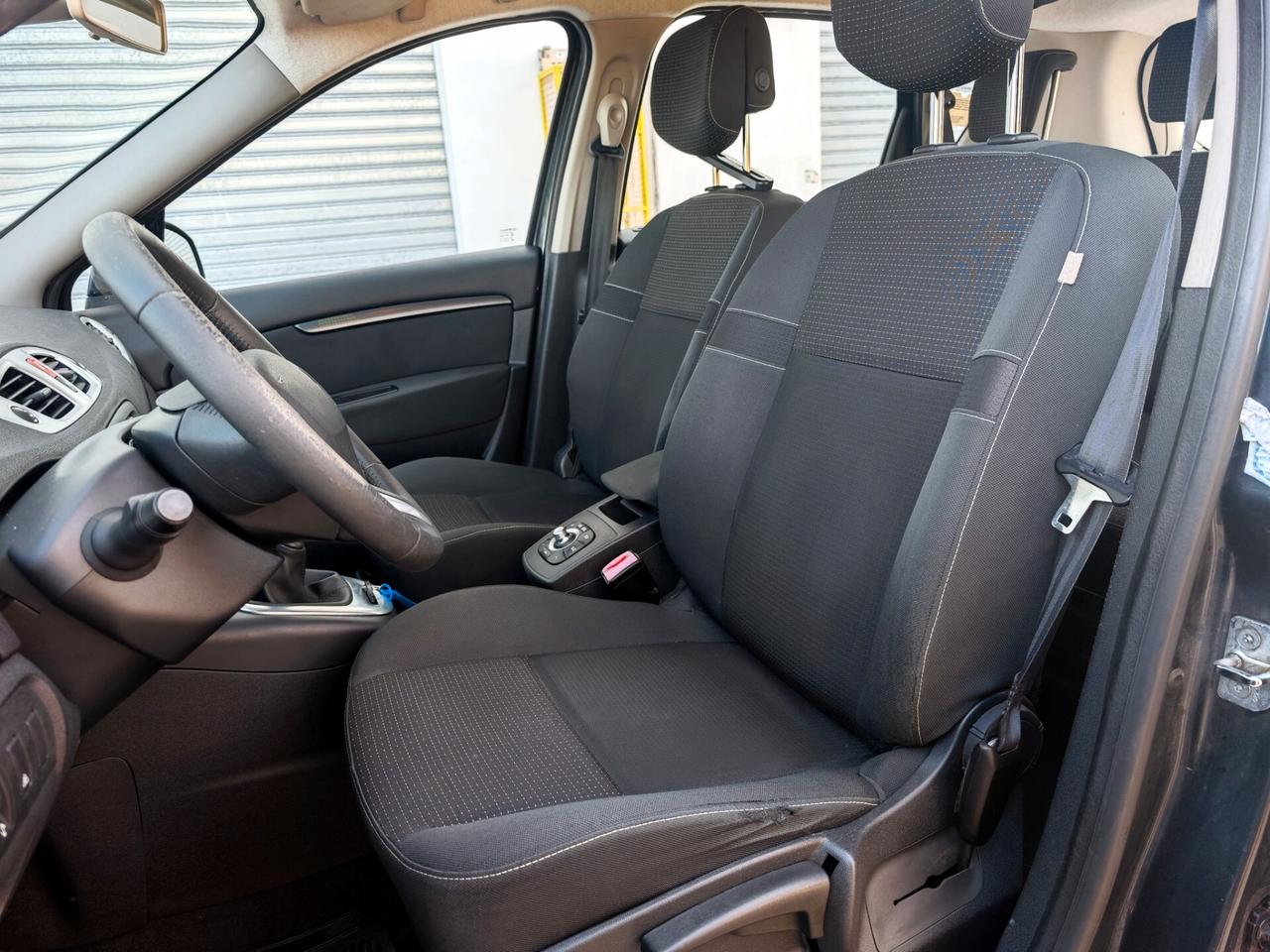 Renault Scenic Scénic X-Mod 1.5 dCi