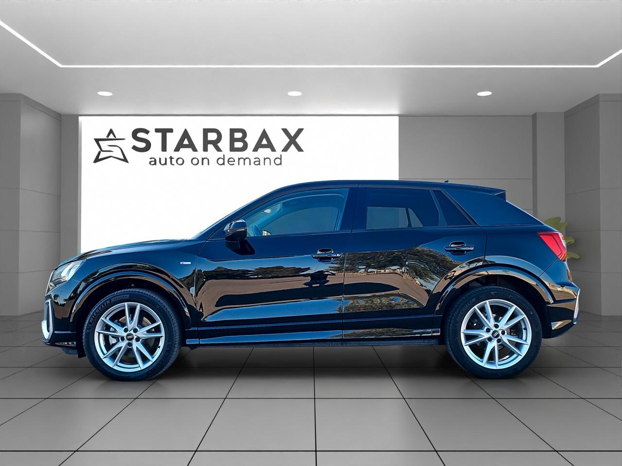 Audi Q2 35 TDI S LINE Identity Black