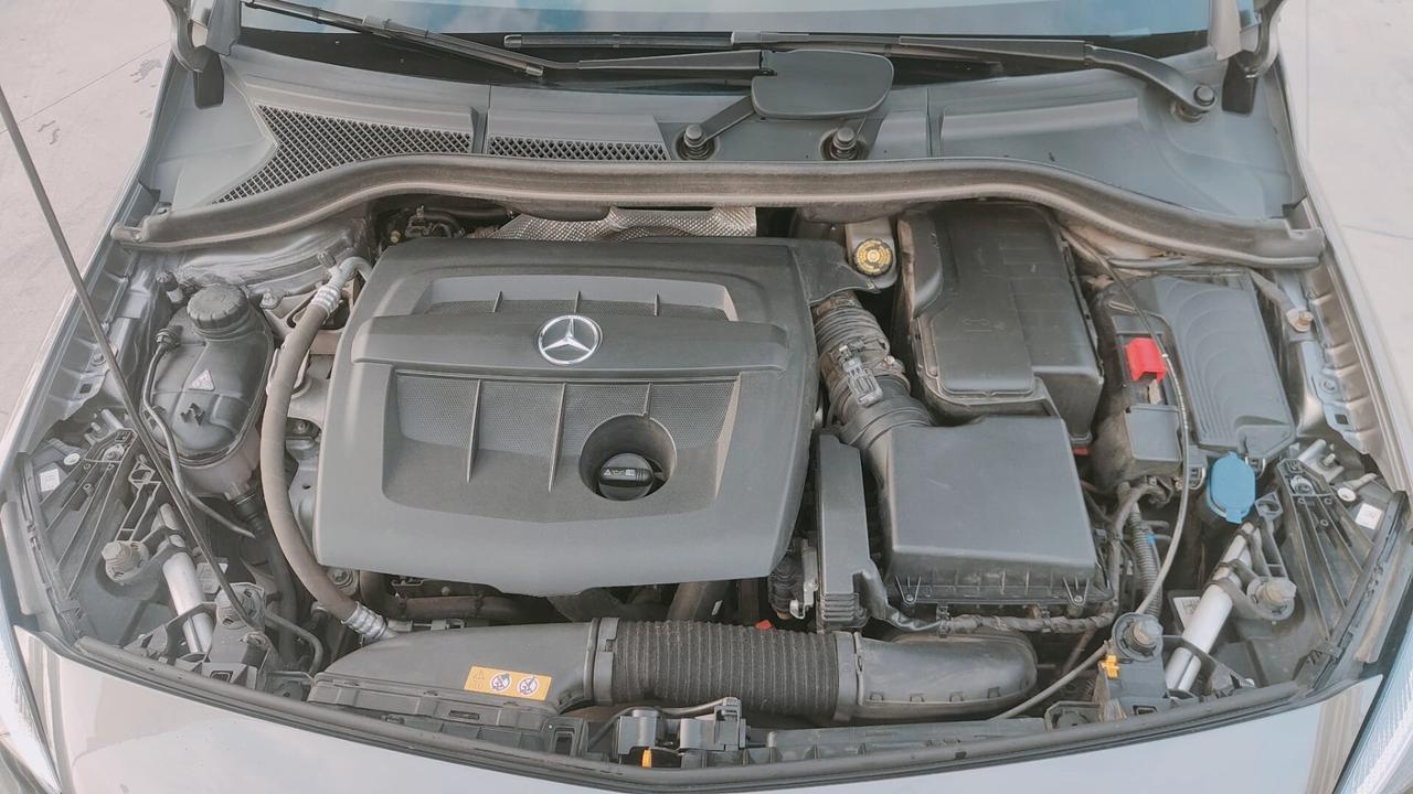 Mercedes-benz B 180 d Automatic Sport