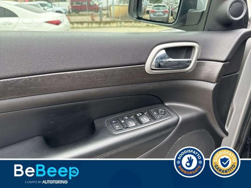 Jeep Grand Cherokee 3.0 V6 LAREDO 190CV AUTO MY18 E6D