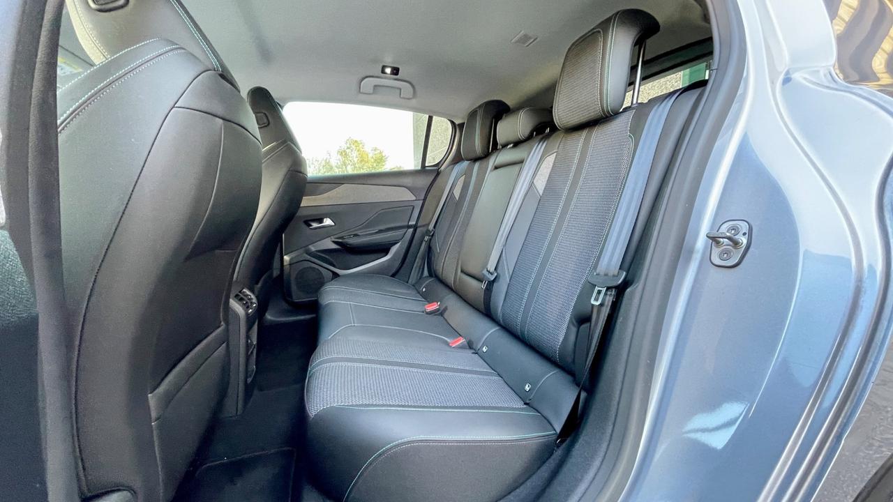 PEUGEOT 308 1.5 BLUEHDI ALLURE PACK 131CV - FULLE LED, VIRTUAL COCKPIT, NEOPATENTATI