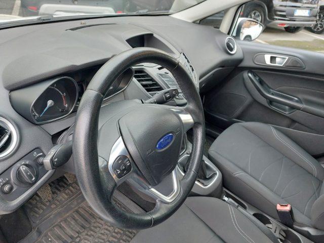 FORD Fiesta 1.5 TDCi 75CV 5 porte Business Neopatentati