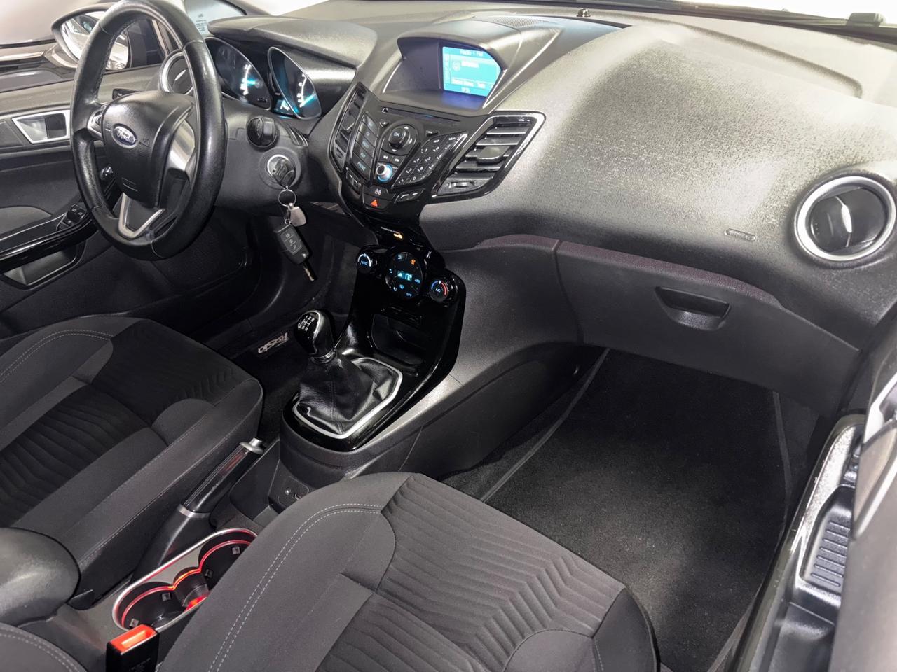 Ford Fiesta 1.0 BENZINA Titanium OK NEOPATENTATI