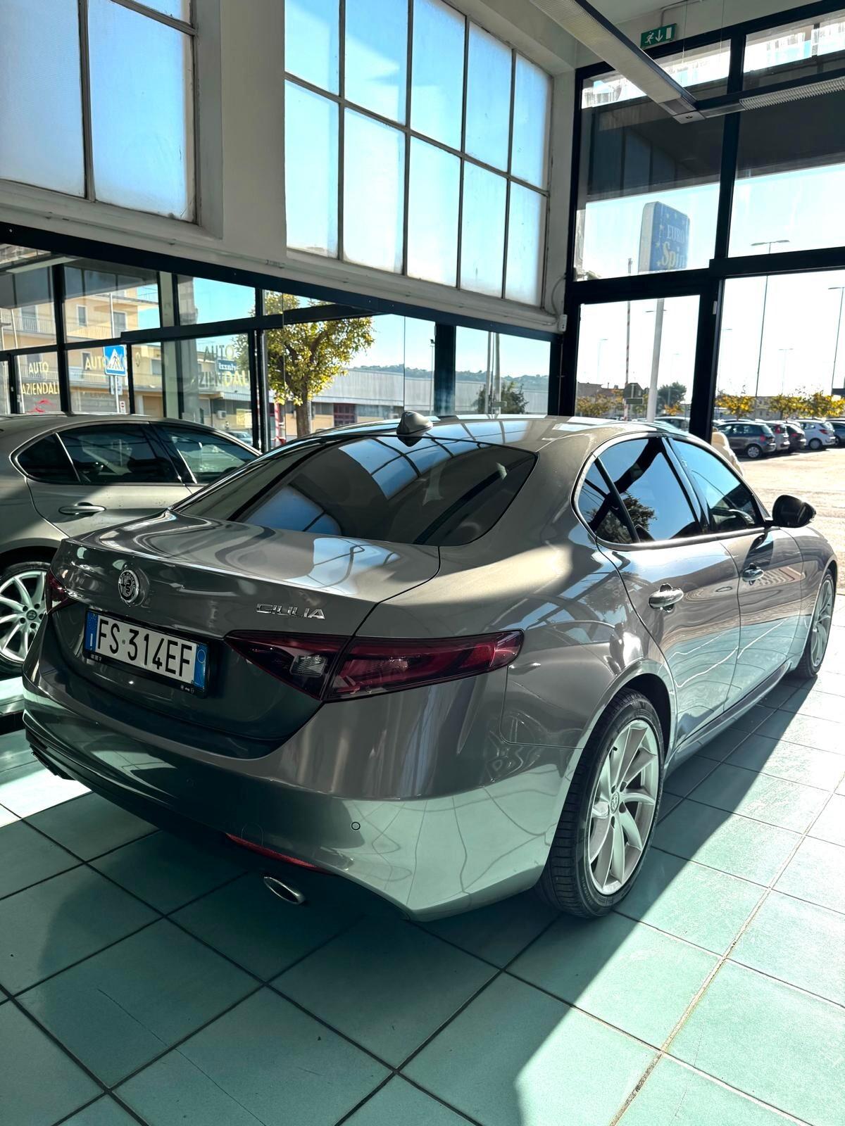 Alfa Romeo Giulia 2.2 Turbodiesel 180 CV AT8 Super