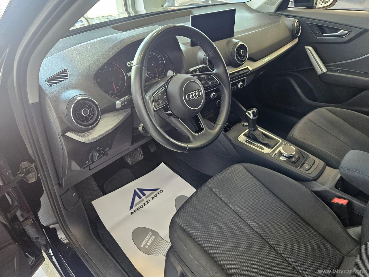 AUDI Q2 30 TDI S tronic Business