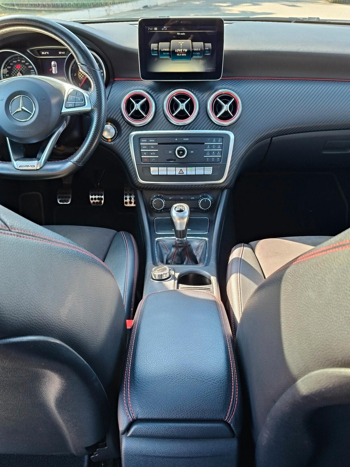 Mercedes-benz A 180 1.5 109 CV AMG PREMIUM