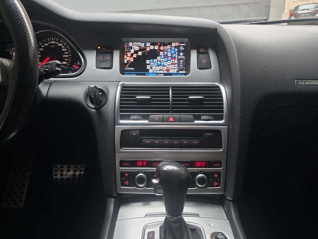 AUDI Q7 3.0 TDi S line- 7 POSTI