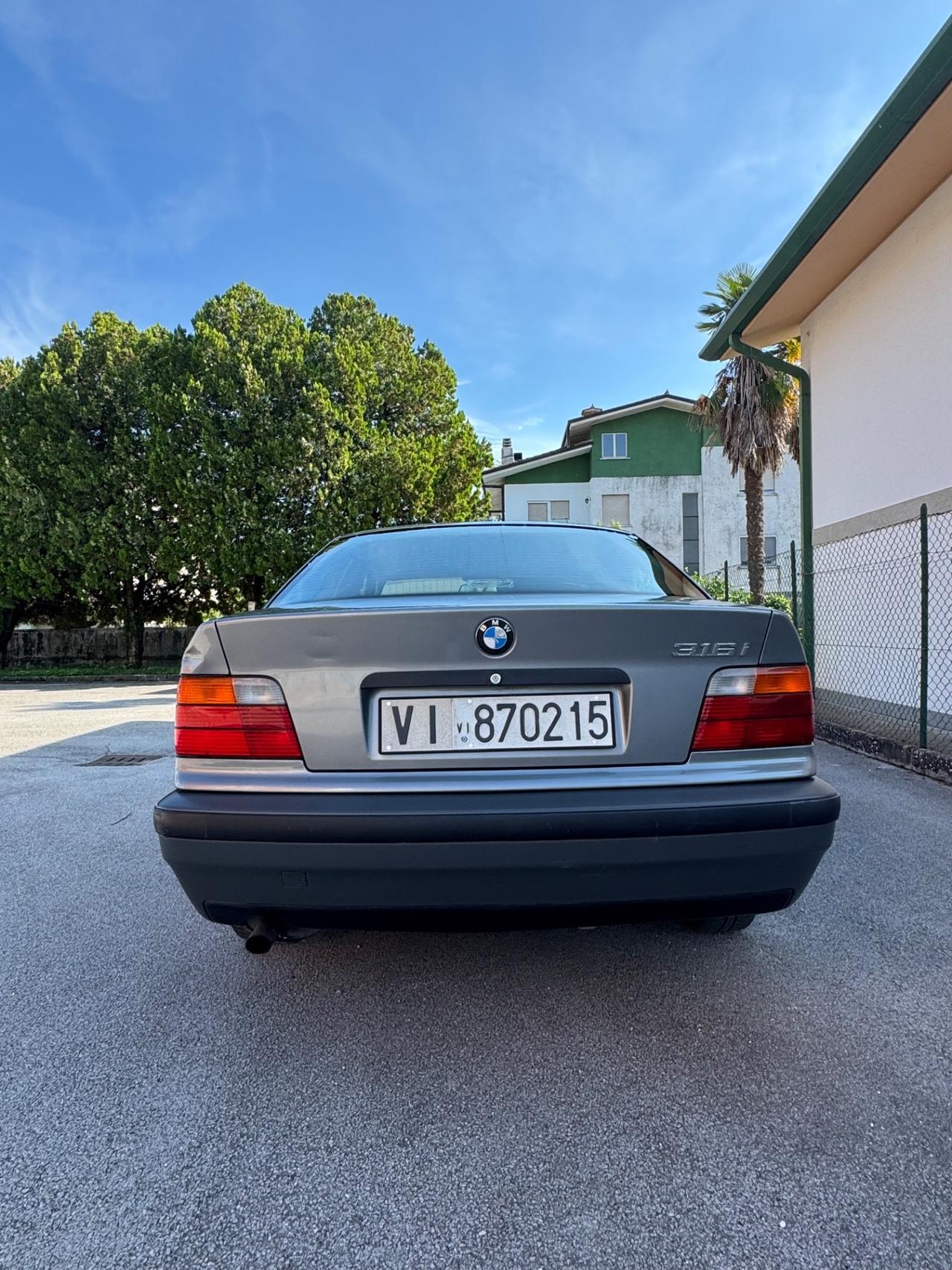 Bmw e36 completamente originale