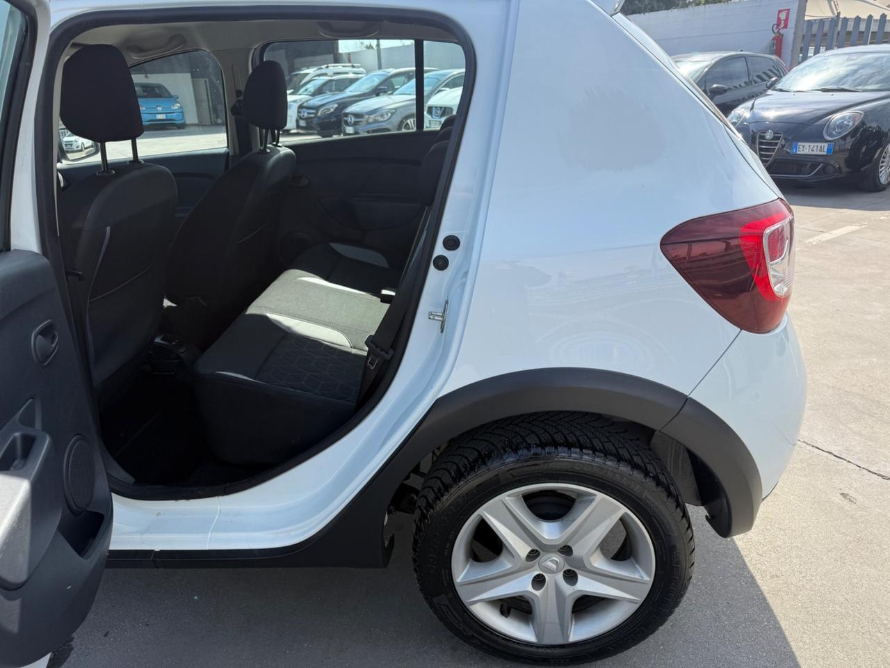 Dacia Sandero Stepway 1.5 DCI 2016 140 mila km